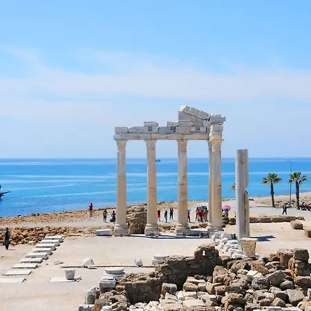 ホテル Kleopatra 3*