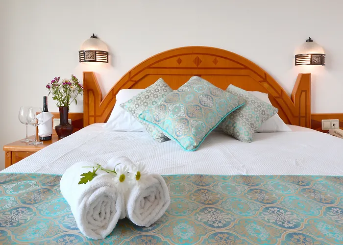 Side Kleopatra Готель